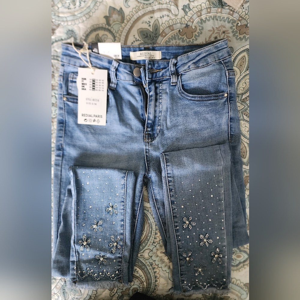 Redial brand new with tags embellished skinny jeans.